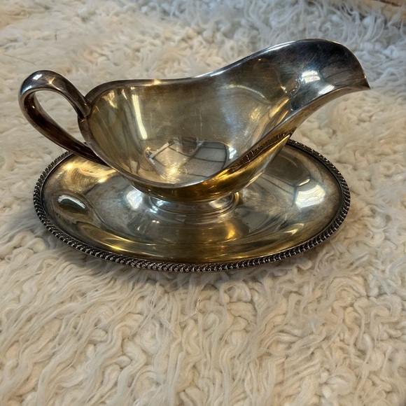 Vintage AvonW Rogers Silver plate Gravy Sauce 3613 farmhouse decor - Picture 2 of 4
